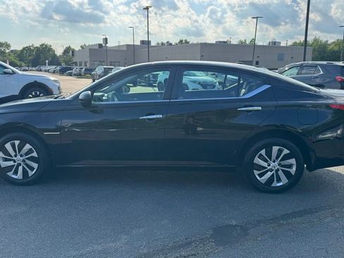 Used 2020 Nissan Altima 2.5 S AWD/4WD image 3