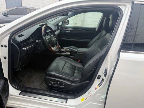 Used 2018 Lexus ES 350 w/ Luxury Package w/Wood Trim image 26