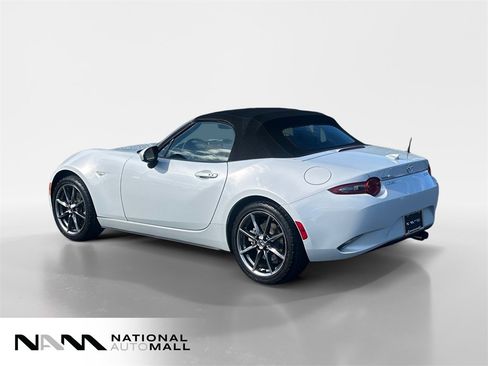 Used 2016 MAZDA MX-5 Miata Grand Touring image 3