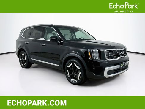 Used 2025 Kia Telluride S FWD image 1