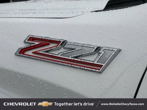 Certified 2025 Chevrolet Silverado 1500 LT image 11