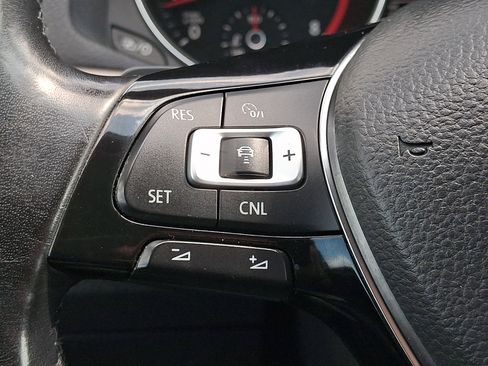 Used 2018 Volkswagen Passat 2.0T S FWD image 22