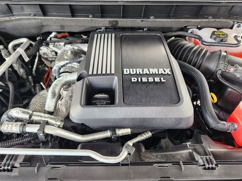 New 2026 Chevrolet Suburban Z71 w/ Comfort Package image 22