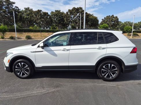 Used 2022 Volkswagen Tiguan S FWD image 9