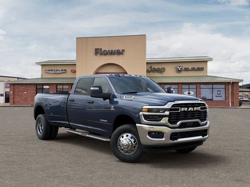 New 2026 RAM 3500 Big Horn AWD/4WD image 7
