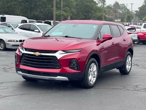 Used 2022 Chevrolet Blazer LT AWD/4WD image 2