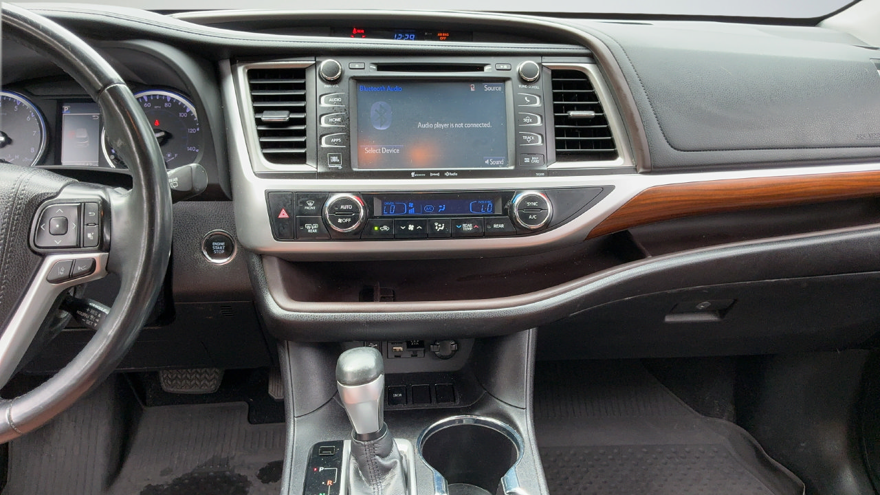 Used 2019 Toyota Highlander Limited Platinum FWD image 8