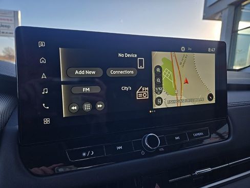 Used 2025 Mitsubishi Outlander SE image 49