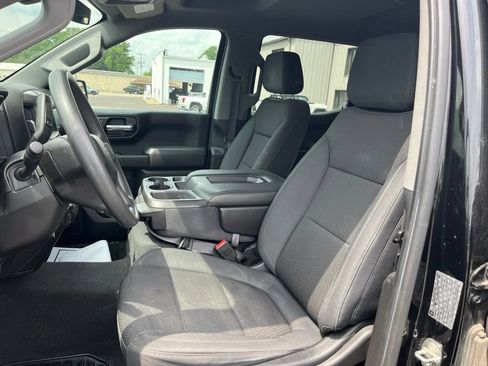 Used 2019 Chevrolet Silverado 1500 Custom Trail Boss w/ Custom Convenience Package AWD/4WD image 15