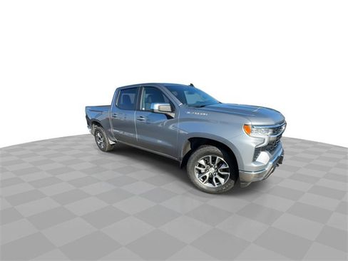Used 2023 Chevrolet Silverado 1500 LT image 2