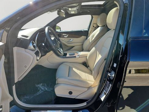 Used 2021 Mercedes-Benz GLC 300 4MATIC Coupe image 14