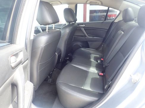 Used 2012 MAZDA MAZDA3 i Touring FWD image 12