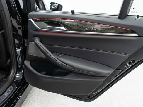 Used 2023 BMW 530e xDrive w/ Executive Package image 36