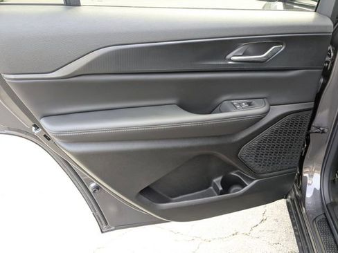 New 2026 Jeep Grand Cherokee L Laredo RWD image 27