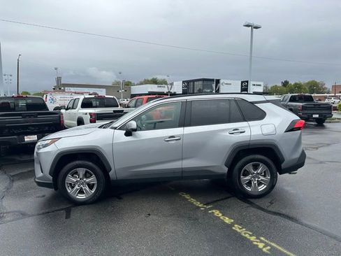 Used 2025 Toyota RAV4 XLE FWD image 6