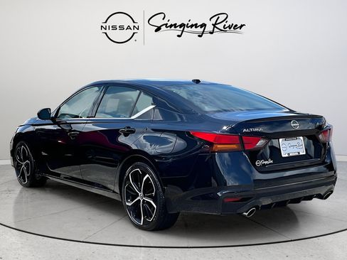 Certified 2025 Nissan Altima 2.5 SR FWD image 4
