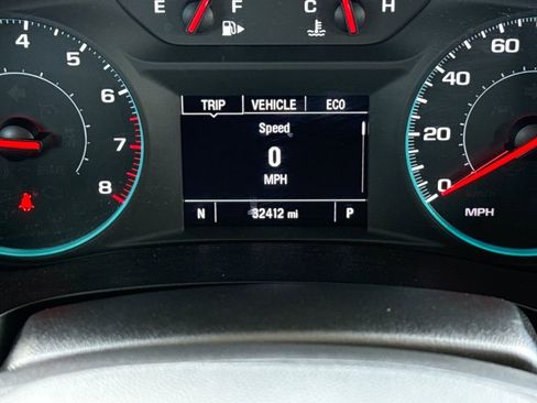 Used 2025 Chevrolet Malibu RS FWD image 36