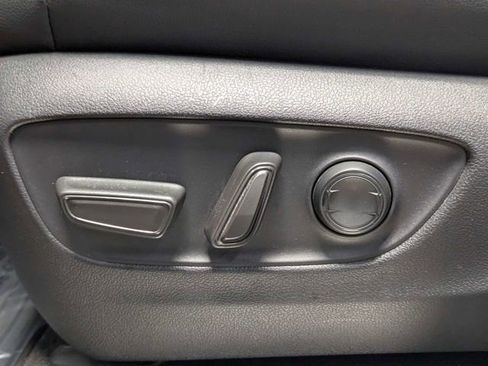 Used 2024 Toyota Land Cruiser image 11