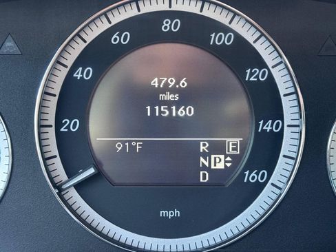 Used 2011 Mercedes-Benz E 350 4MATIC Sedan image 19
