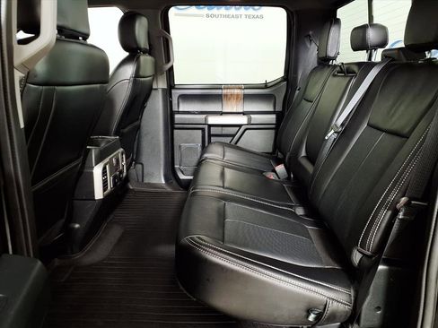 Used 2019 Ford F150 Lariat w/ Equipment Group 502A Luxury image 9