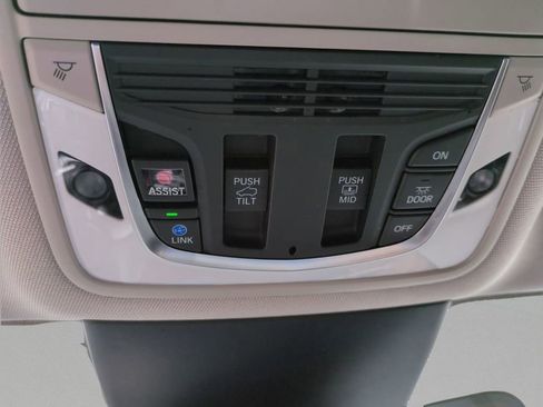 Used 2023 Acura MDX FWD w/ Technology Package image 20