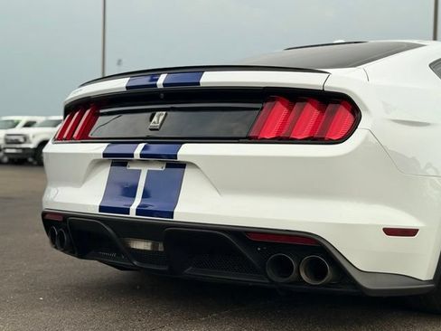 Used 2016 Ford Mustang Shelby GT350 w/ Technology Package RWD image 42