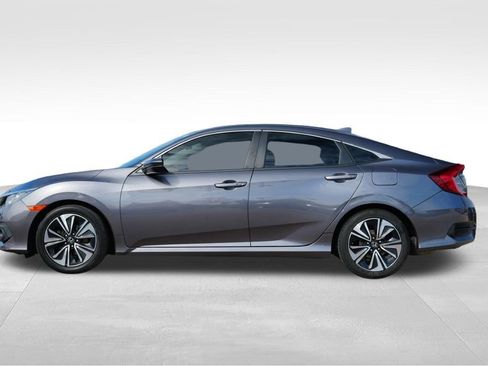 Used 2017 Honda Civic EX-T image 4