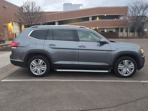 Used 2019 Volkswagen Atlas SEL Premium image 4