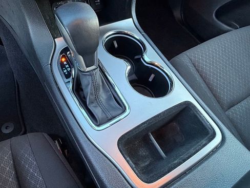 Certified 2021 Jeep Grand Cherokee Laredo image 28