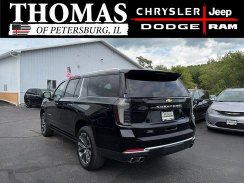 Used 2026 Chevrolet Suburban High Country AWD/4WD image 5
