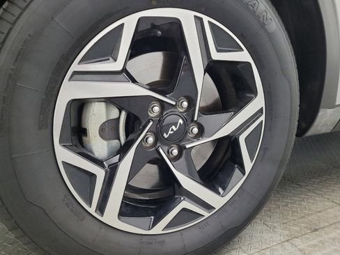 Used 2024 Kia Sportage LX FWD image 31