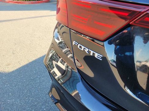 Used 2024 Kia Forte GT-Line FWD image 6