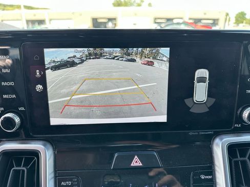 Used 2022 Kia Sorento S image 12
