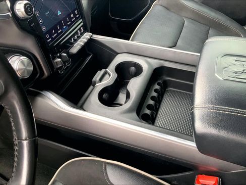 Used 2022 RAM 1500 Laramie w/ Sport Appearance Package image 17