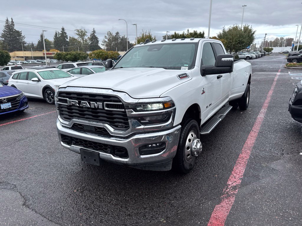 Used 2026 RAM 3500 Big Horn AWD/4WD image 3