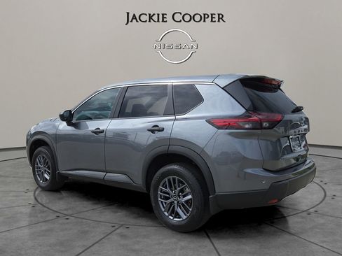 New 2026 Nissan Rogue S image 3