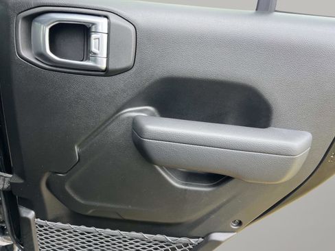 Used 2022 Jeep Wrangler Unlimited Sport w/ Sun And Sound Package image 23