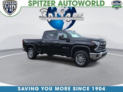 Used 2024 Chevrolet Silverado 2500 LTZ w/ LTZ Premium Package AWD/4WD image 2