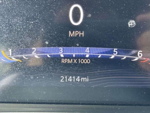 Used 2023 Jeep Grand Cherokee Limited AWD/4WD image 13