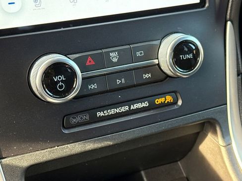 Certified 2022 Ford Edge ST-Line image 25