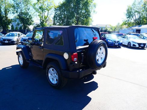 Used 2012 Jeep Wrangler Sport AWD/4WD image 5