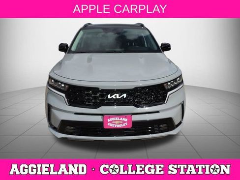 Used 2022 Kia Sorento EX w/ Panoramic Sunroof Package FWD image 9