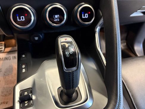 Used 2019 Jaguar E-PACE R-Dynamic SE AWD/4WD image 21
