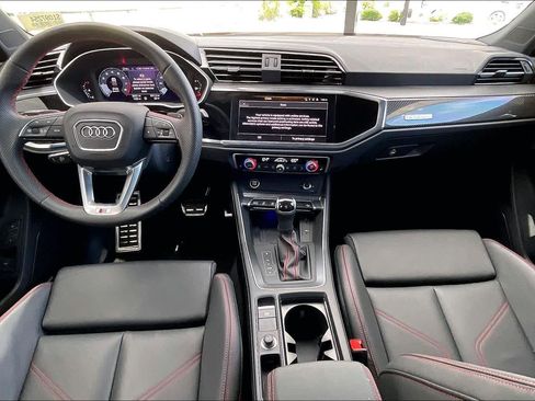 Used 2025 Audi Q3 2.0T Premium Plus w/ Premium Plus Package AWD/4WD image 15