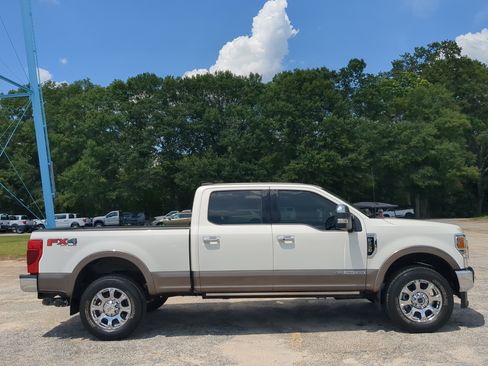 Used 2021 Ford F250 King Ranch w/ King Ranch Ultimate Package AWD/4WD image 2