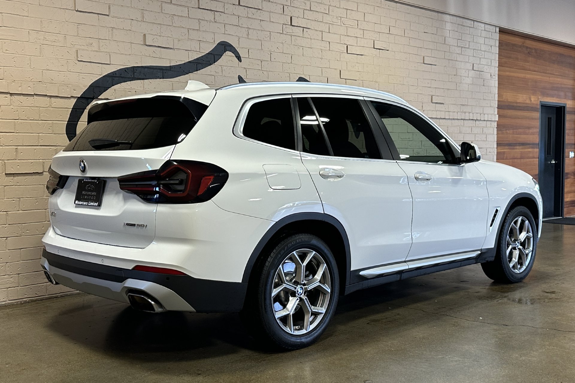 Used 2024 BMW X3 xDrive30i AWD/4WD image 3