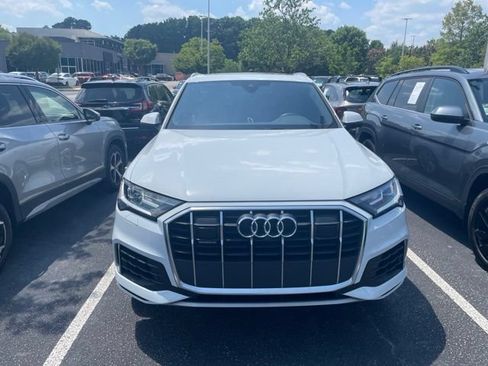Used 2023 Audi Q7 3.0T Premium Plus w/ Premium Plus Package AWD/4WD image 4