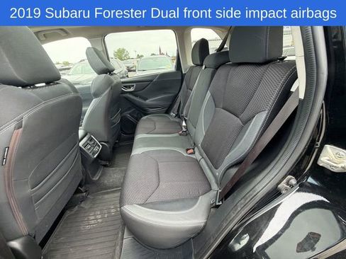 Used 2019 Subaru Forester Premium AWD/4WD image 22