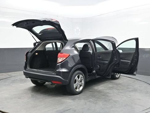 Used 2017 Honda HR-V LX image 49