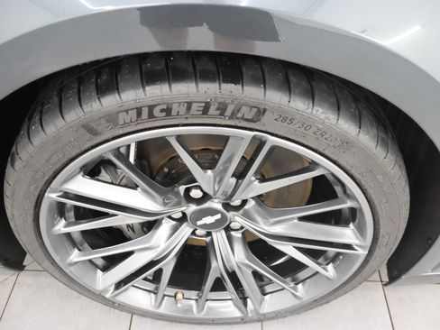 Used 2017 Chevrolet Camaro ZL1 RWD image 3
